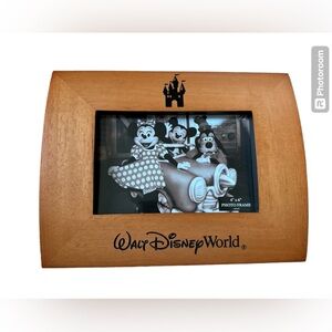 Walt Disney World Parks Wood Curved Castle 4"x 6" Photo Picture Frame NEW In Box